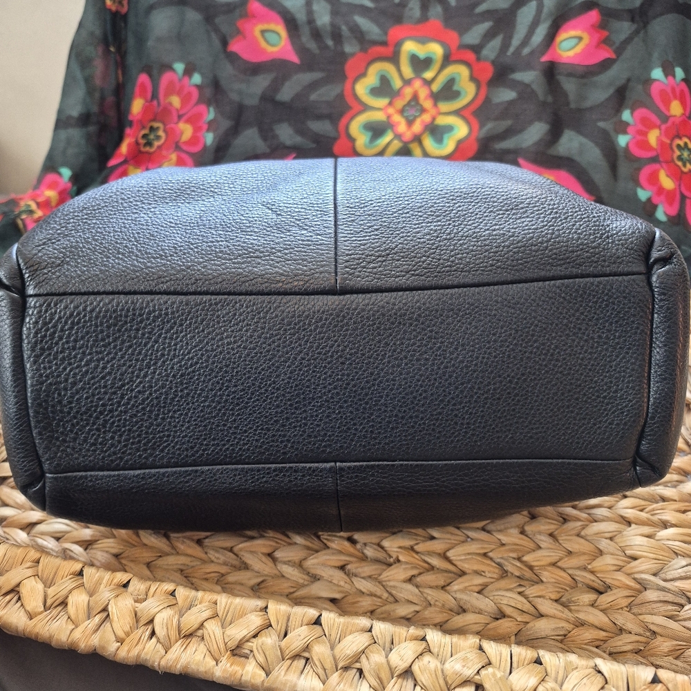 Coach Madison Sm. Phoebe Pebbled Leather 3-Compart. Shoulder Bag EUC, No Hangtag - Picture 5 of 14